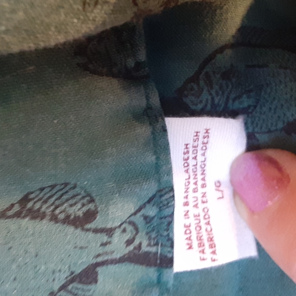 LEVIS GREEN AND BLACK FISHING SHIRT. LARGE - Picture 4 of 10